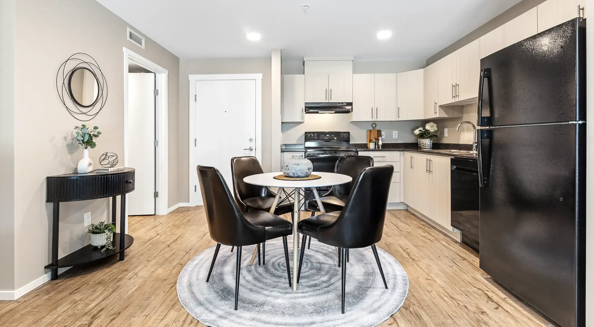 Trinity Crossing Apartments - Photo 7