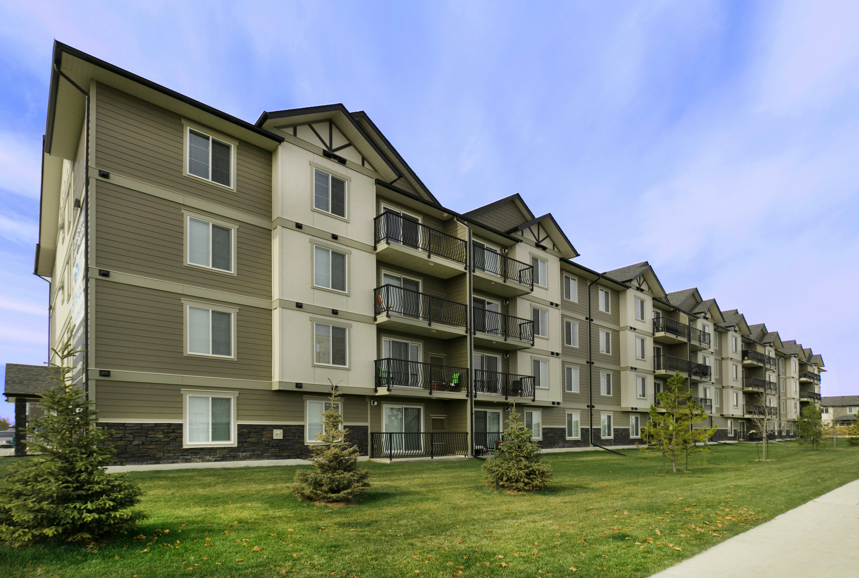 Dansereau Apartments - Photo 2