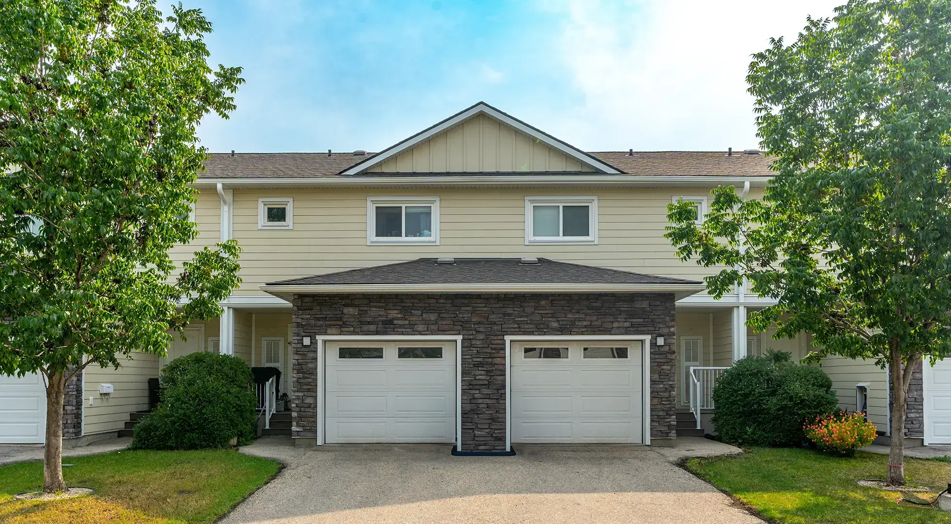 Camille Townhomes - Photo 2