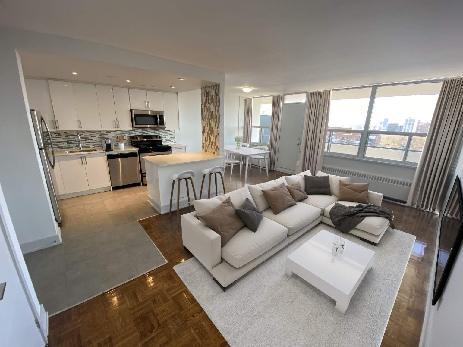 77 Davisville - Photo 8