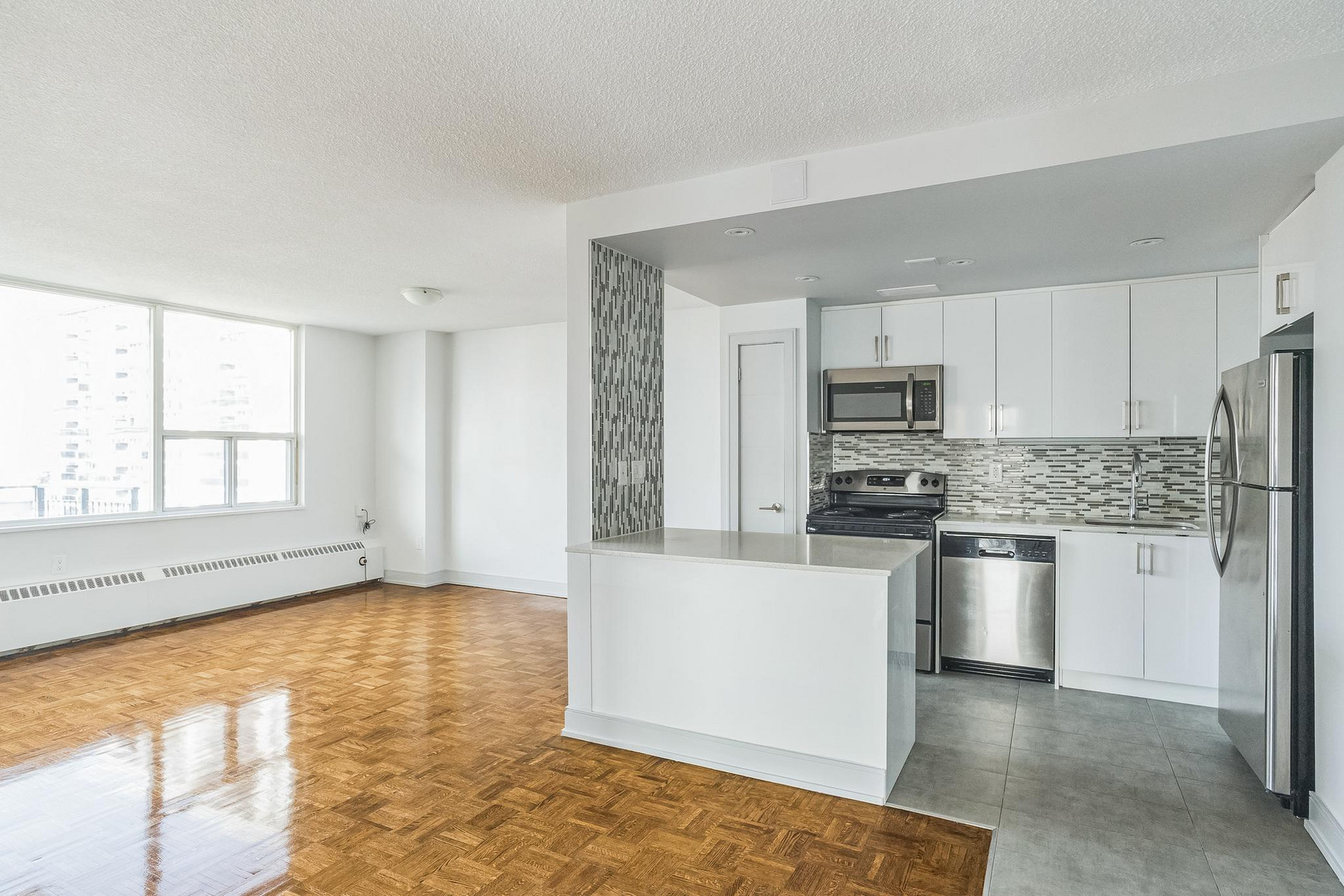 77 Davisville - Photo 5