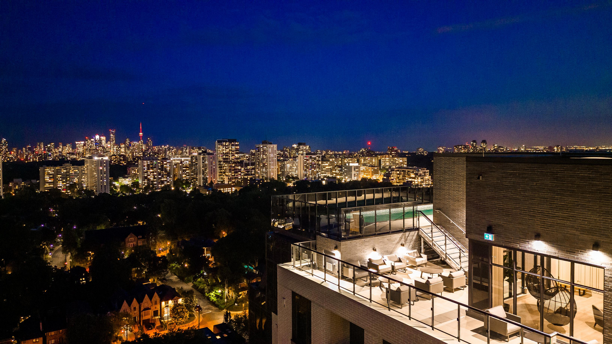 The Whitney On Redpath - Photo 30