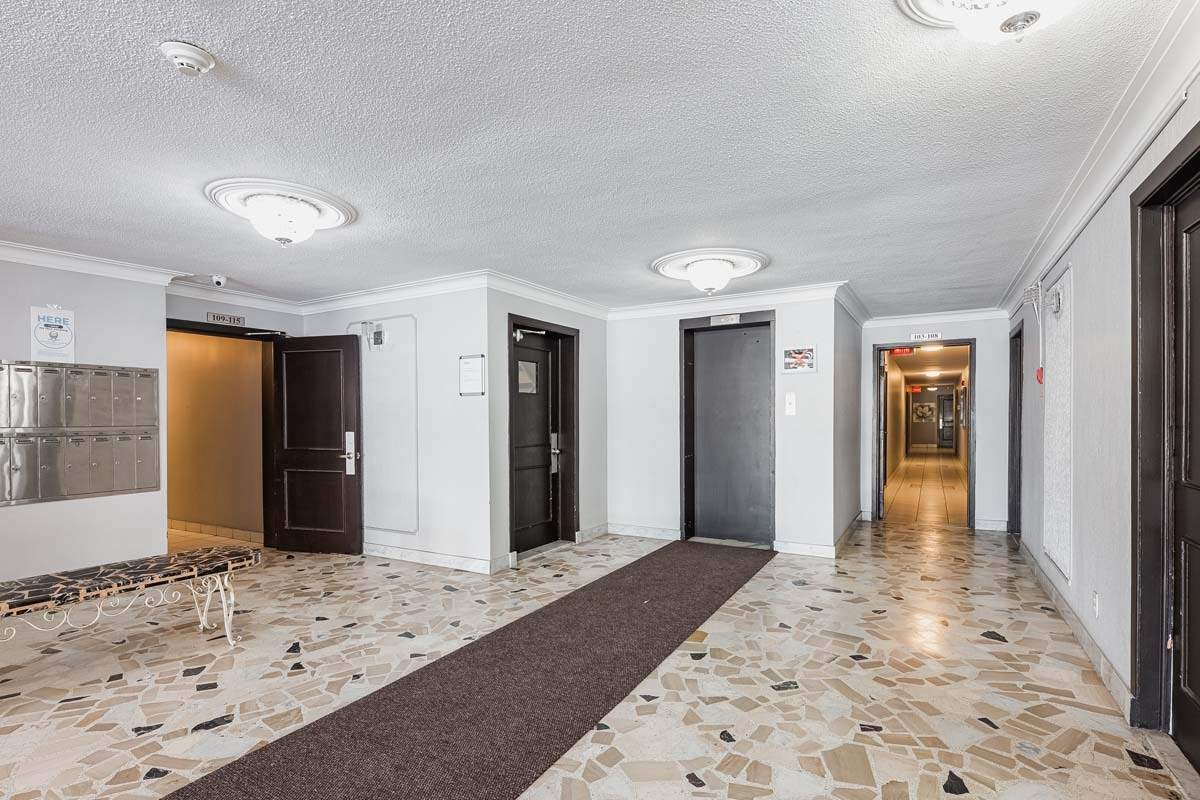1700 Boulevard Shevchenko - Photo 33