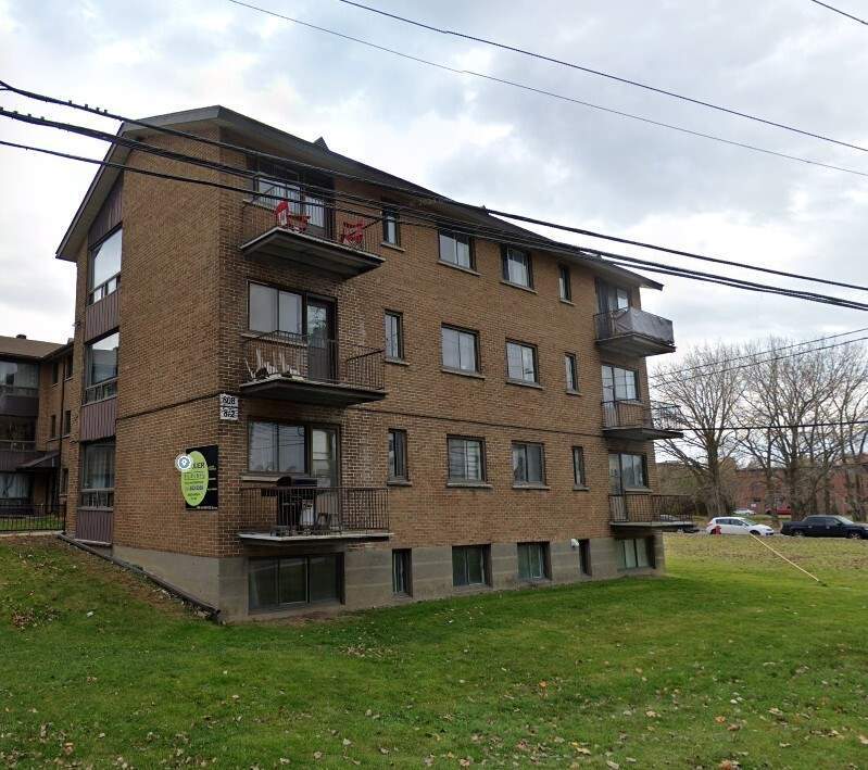 812 Avenue Dawson