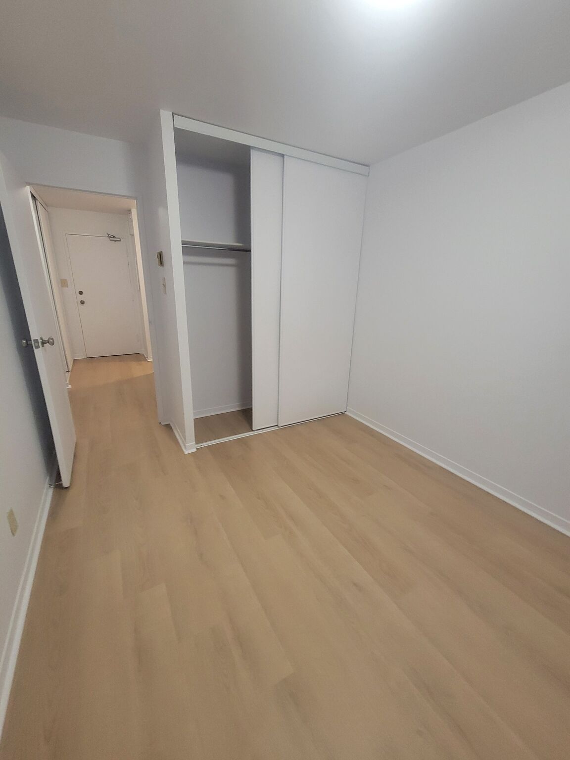 625 Glengarry - Photo 1