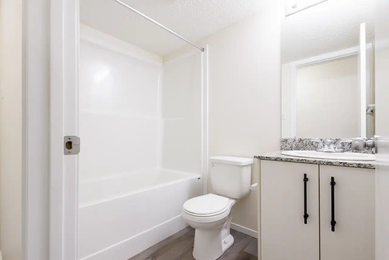 3503 James Mowatt Trail SW