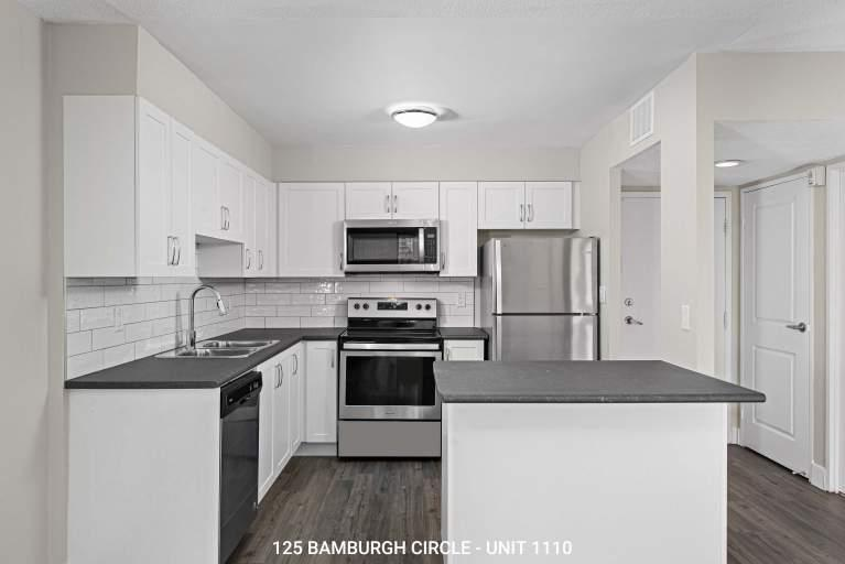 125 Bamburgh Circle - Photo 2