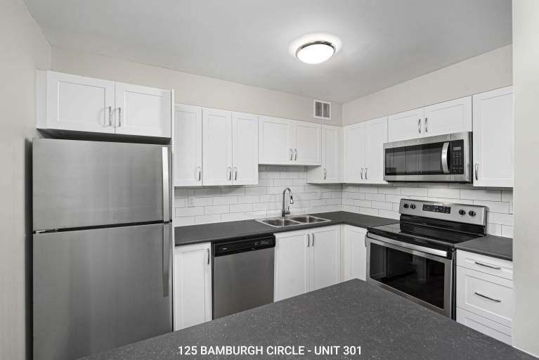 125 Bamburgh Circle - Photo 3