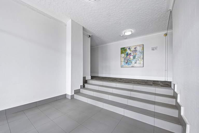 2040 Eglinton Avenue West - Photo 10