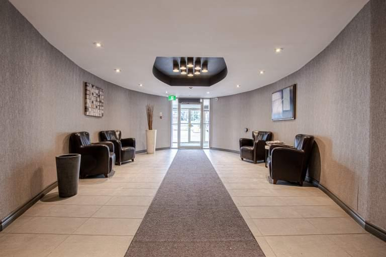 500 Proudfoot Lane - Empress Gate Apartments - Photo 16