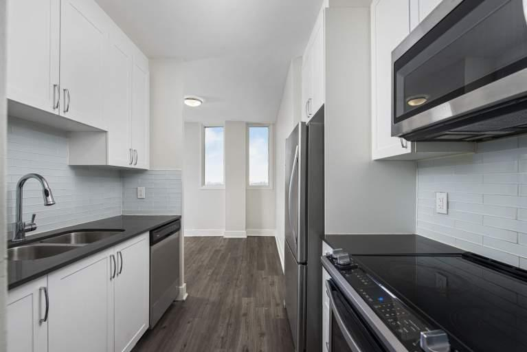 70 Spadina Road - Photo 9