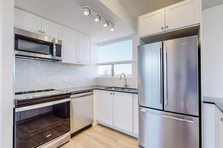 70 Spadina Road - Photo 18