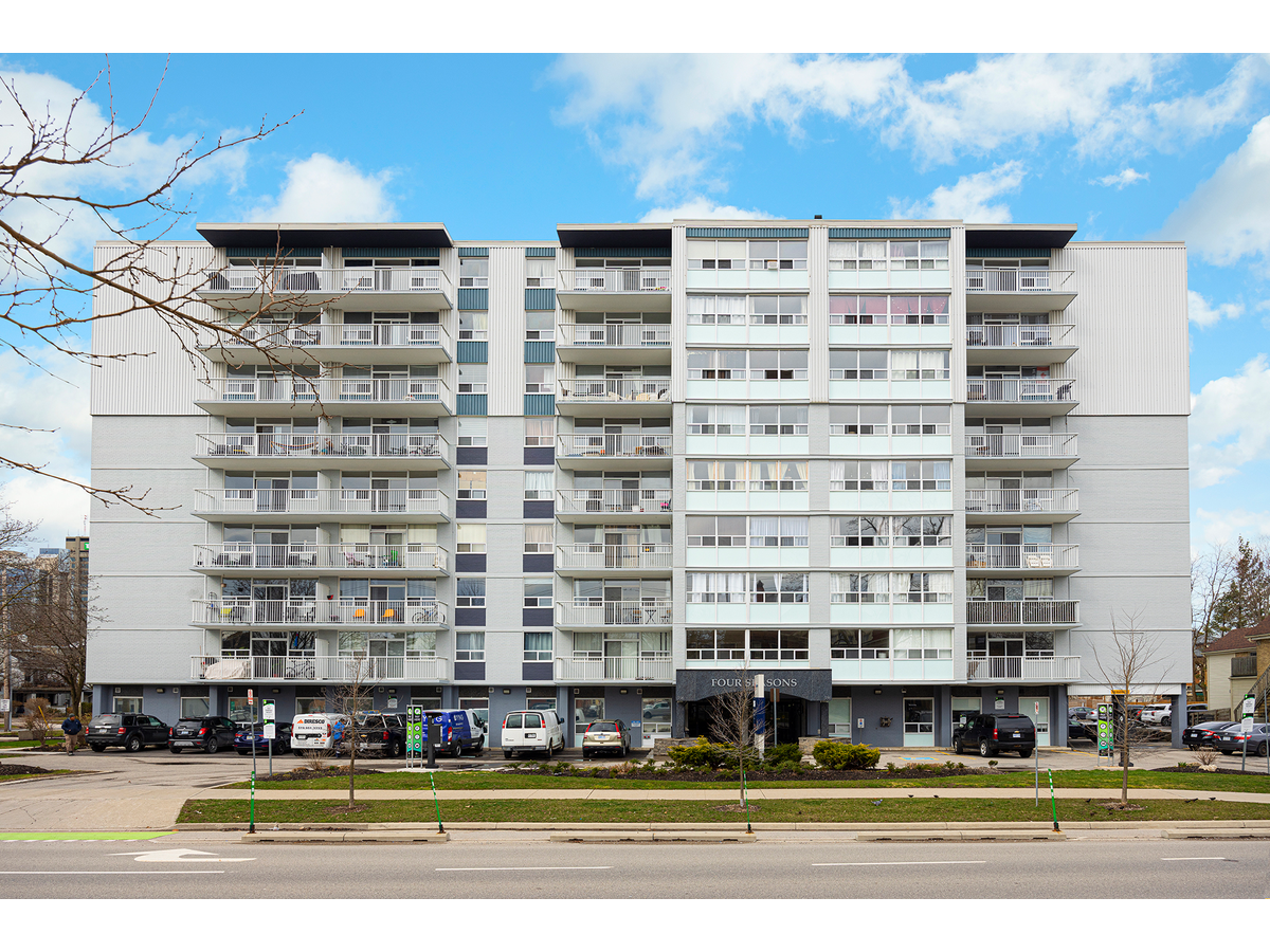 396 Queens Avenue - Photo 12