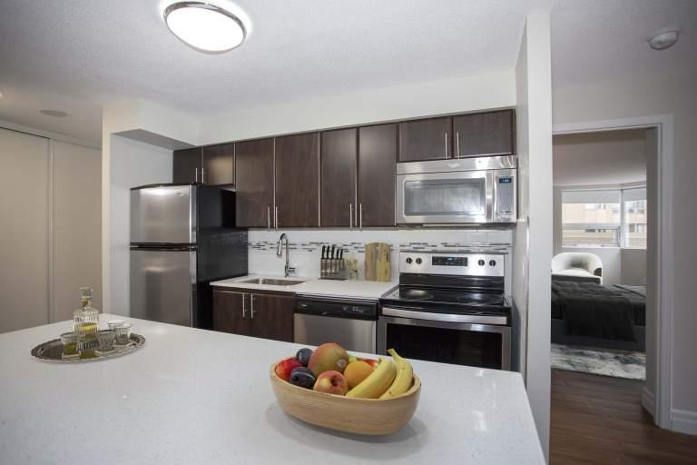 675 Richmond Street - Photo 3