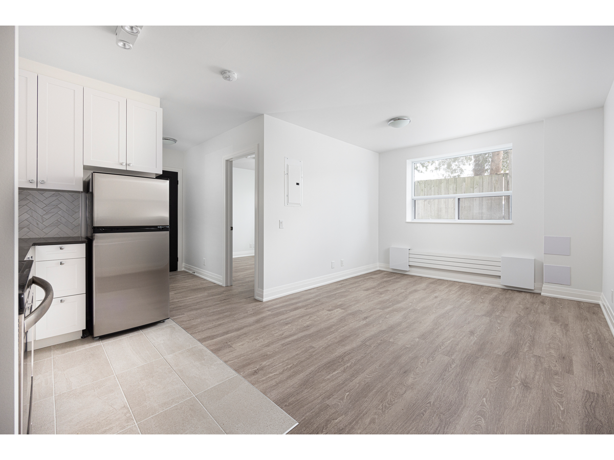 2701 EGLINTON AVE W - Photo 2