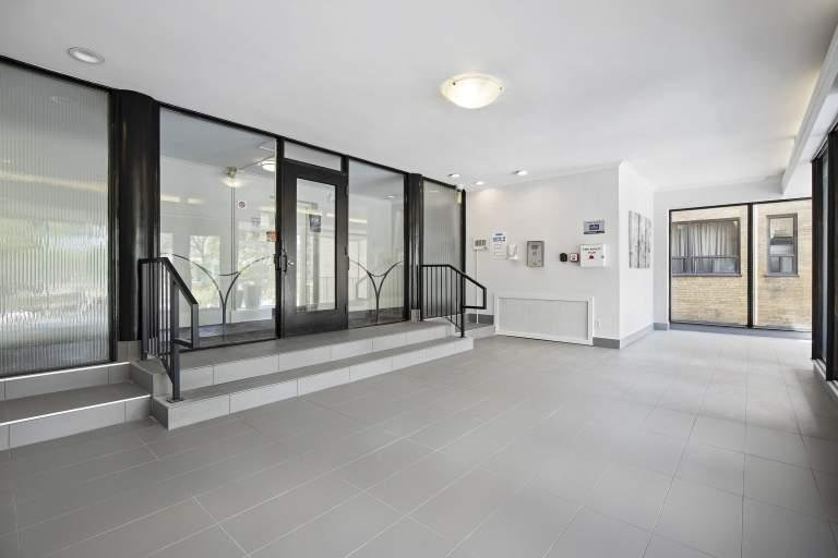 2701 EGLINTON AVE W - Photo 9
