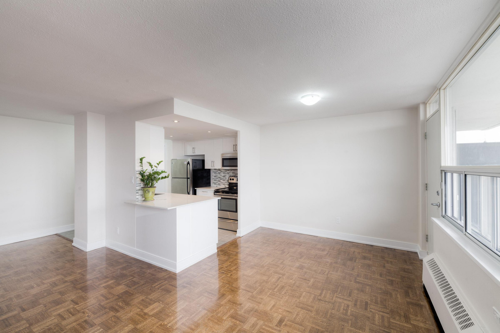 225 Davisville Avenue - Photo 17