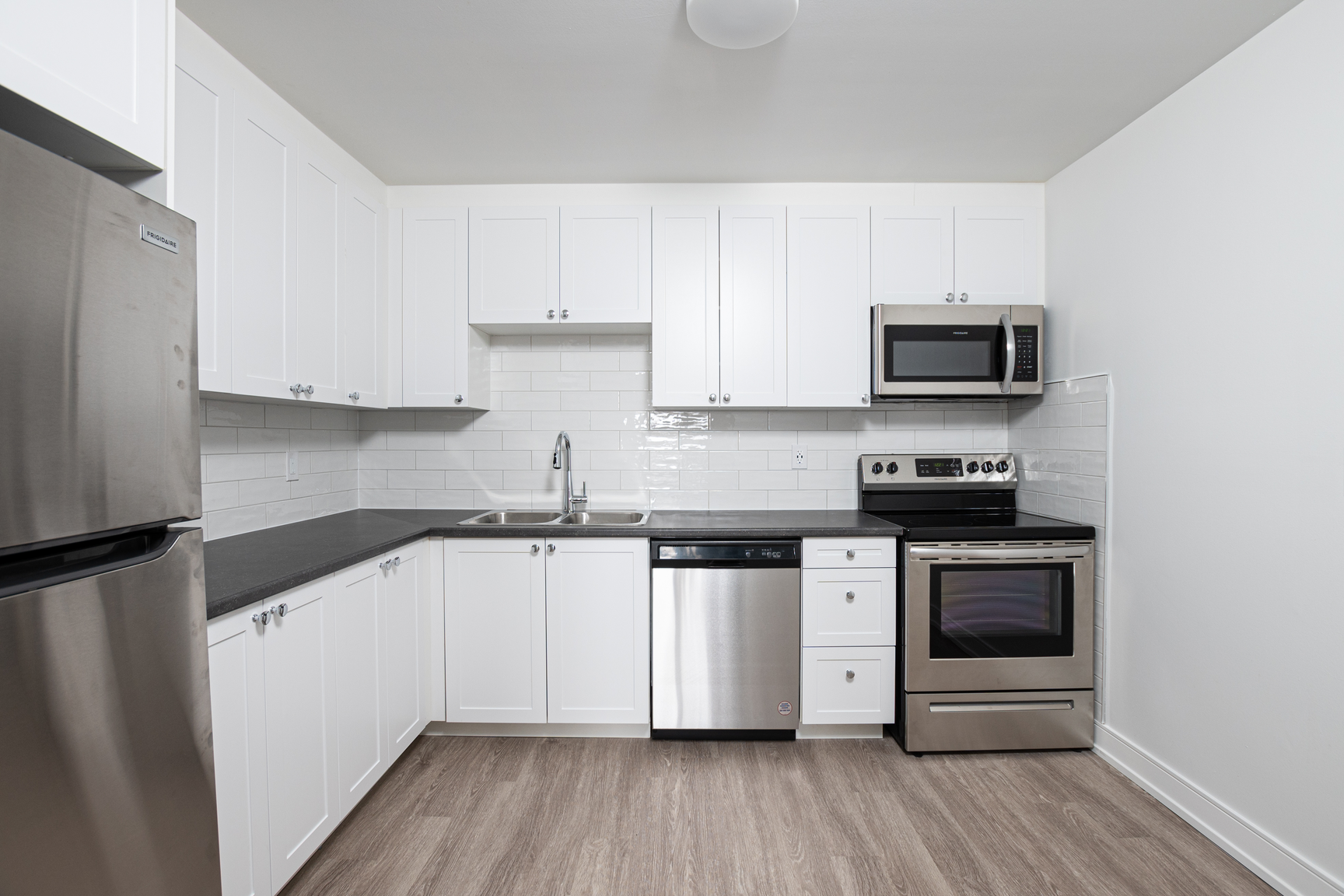 1560, 1570, 1580 Adelaide Street North - Photo 7