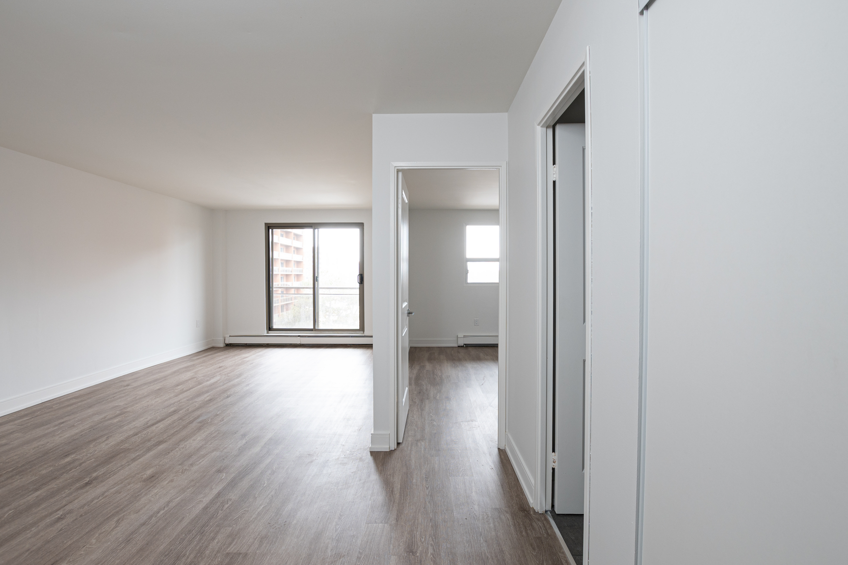 1560, 1570, 1580 Adelaide Street North - Photo 10