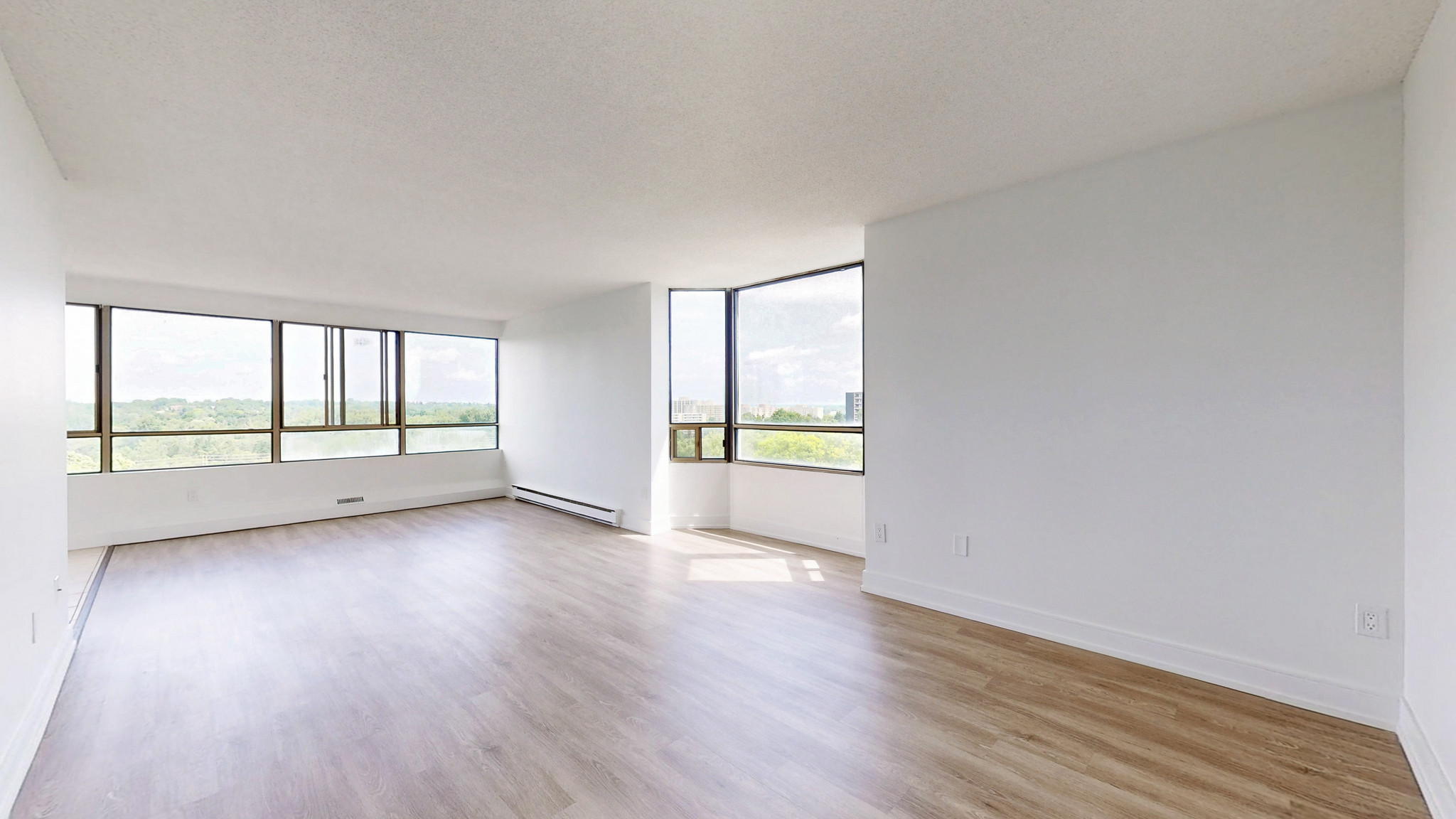 500 Proudfoot Lane - Empress Gate Apartments - Photo 9