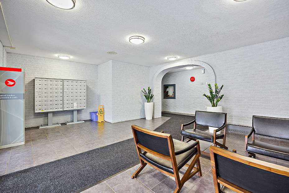 498 Queens Avenue - Photo 11