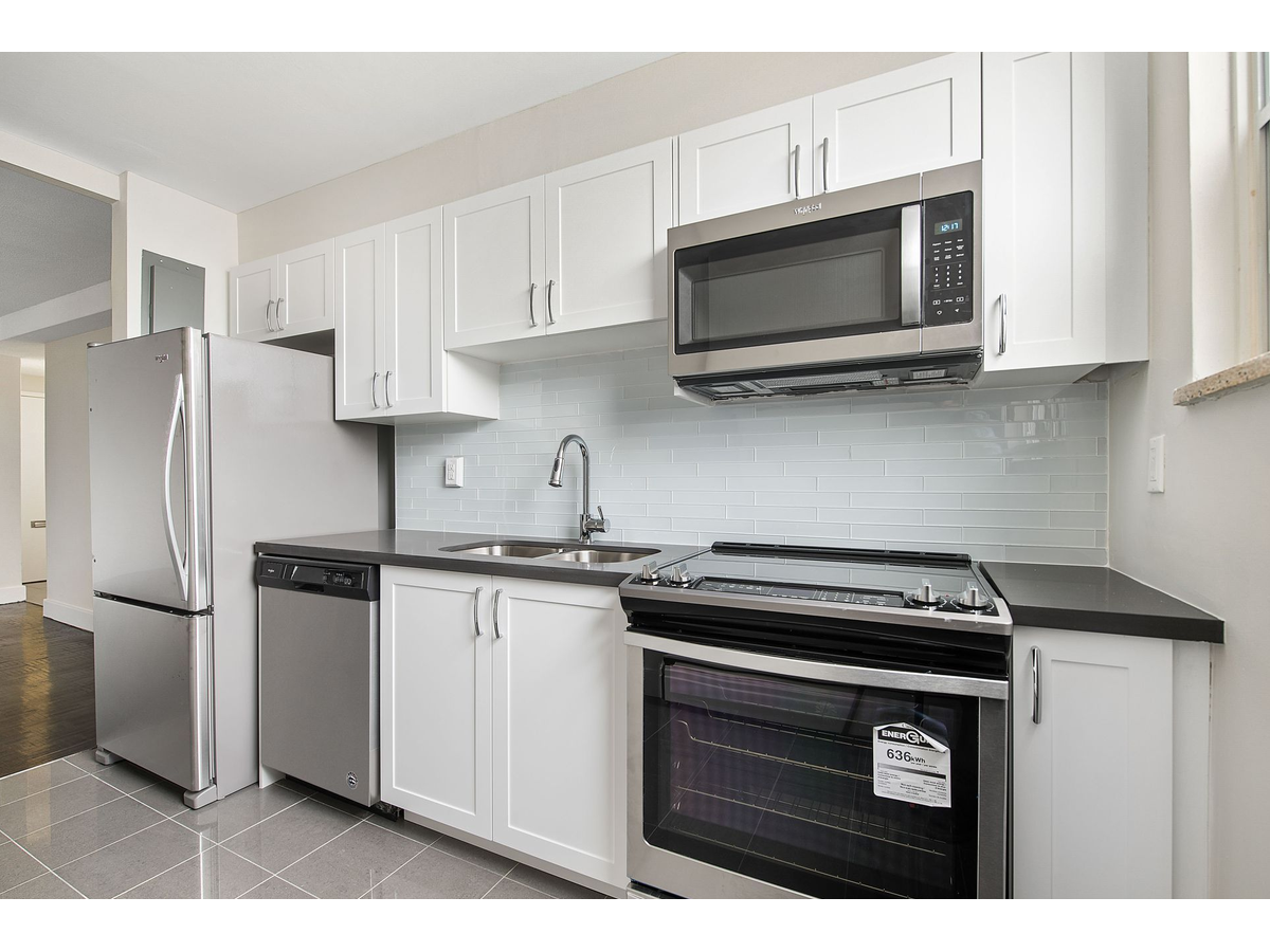 765 Steeles Avenue West - Photo 7