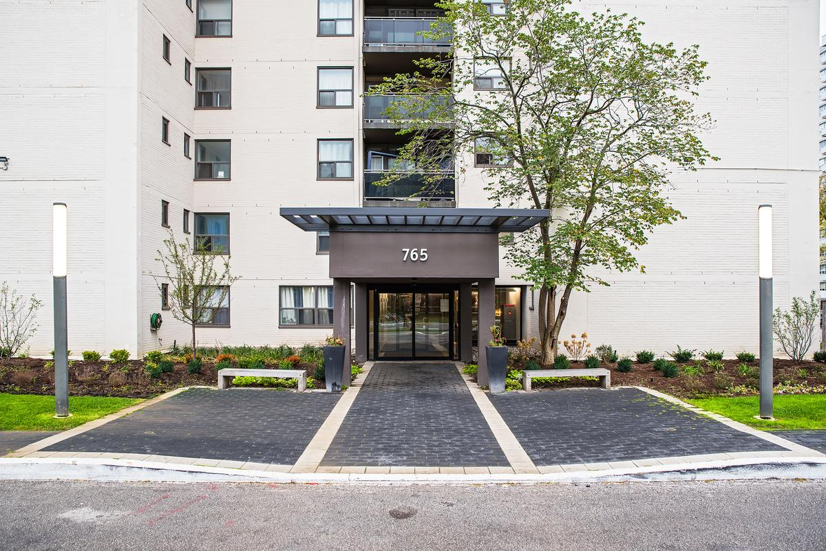 765 Steeles Avenue West - Photo 12
