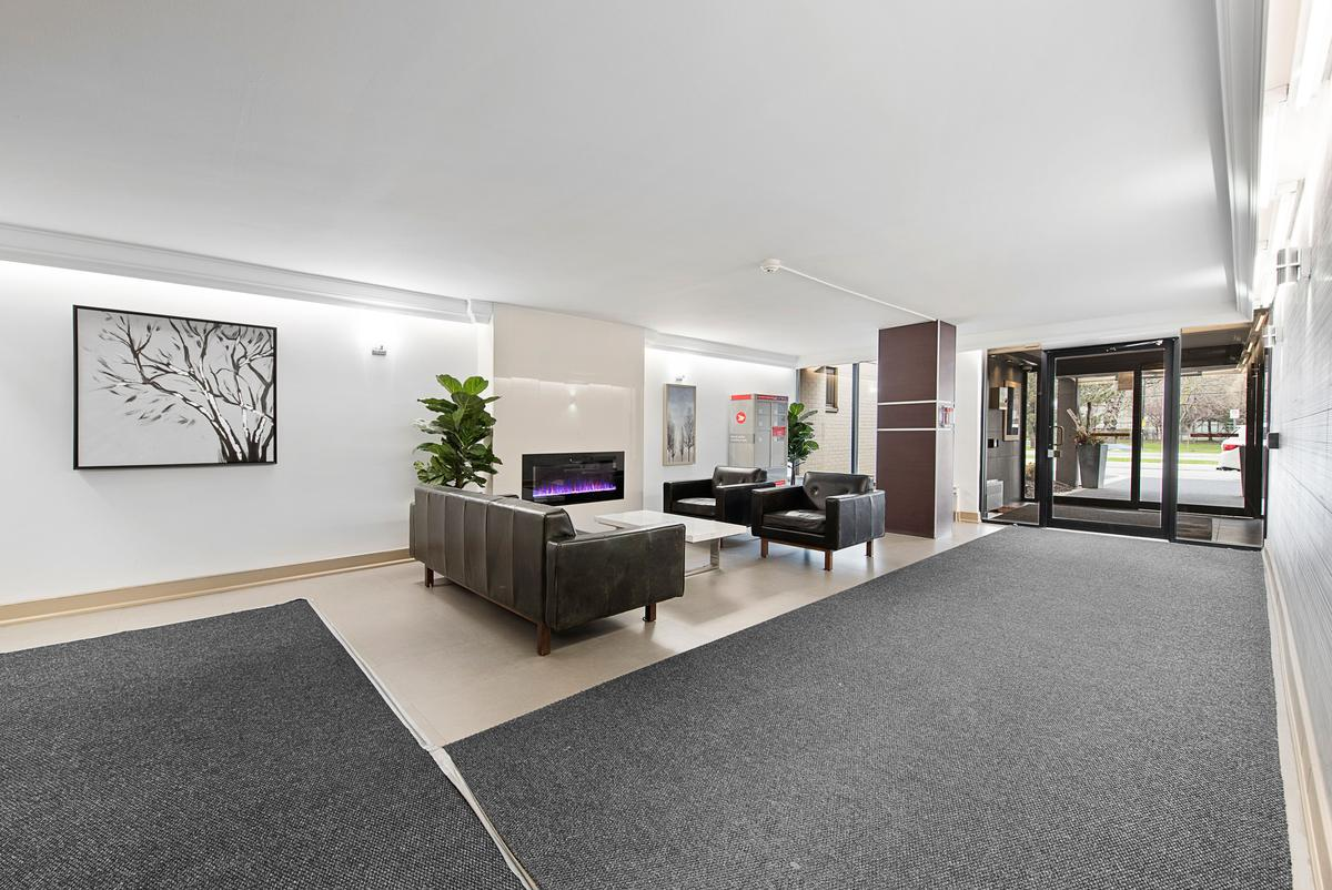 765 Steeles Avenue West - Photo 14