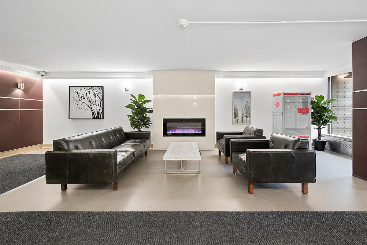 765 Steeles Avenue West - Photo 15
