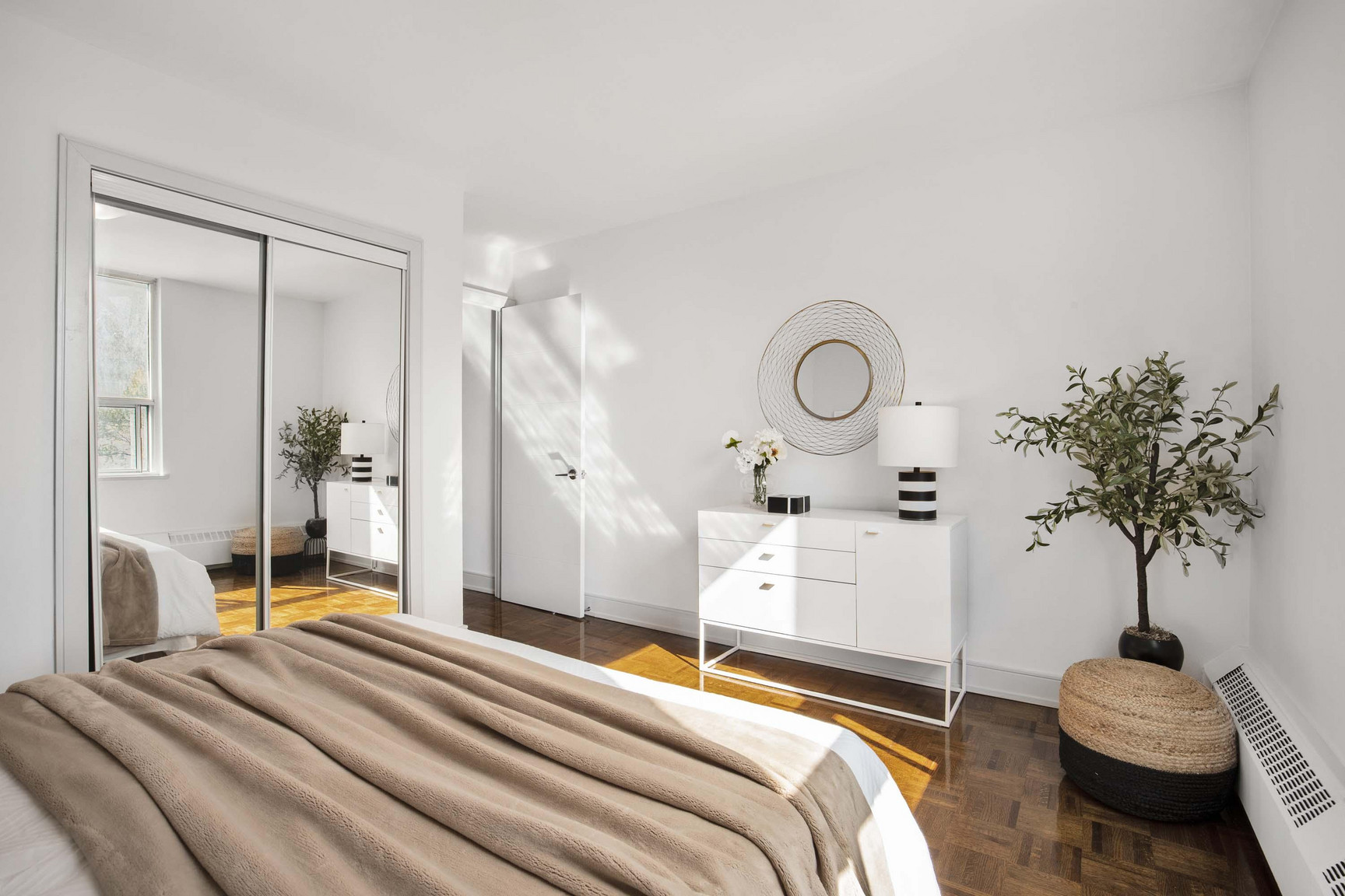 225 Davisville Avenue - Photo 13