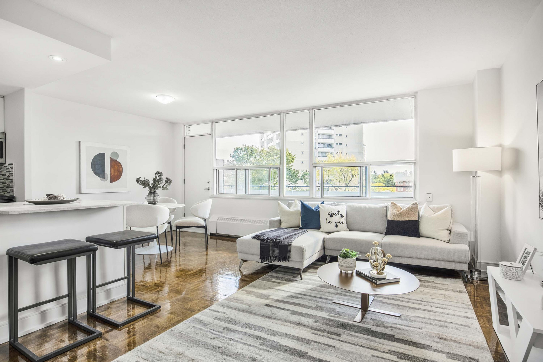 225 Davisville Avenue - Photo 8