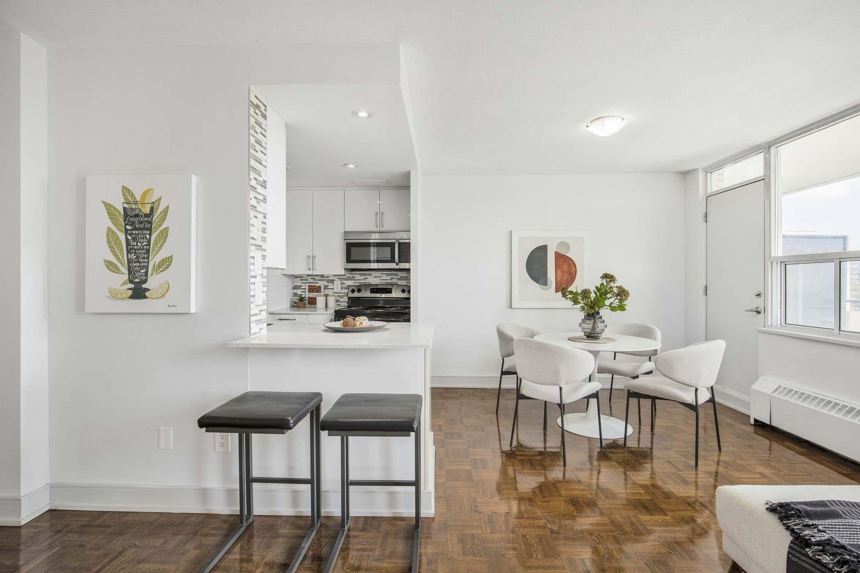 225 Davisville Avenue - Photo 7