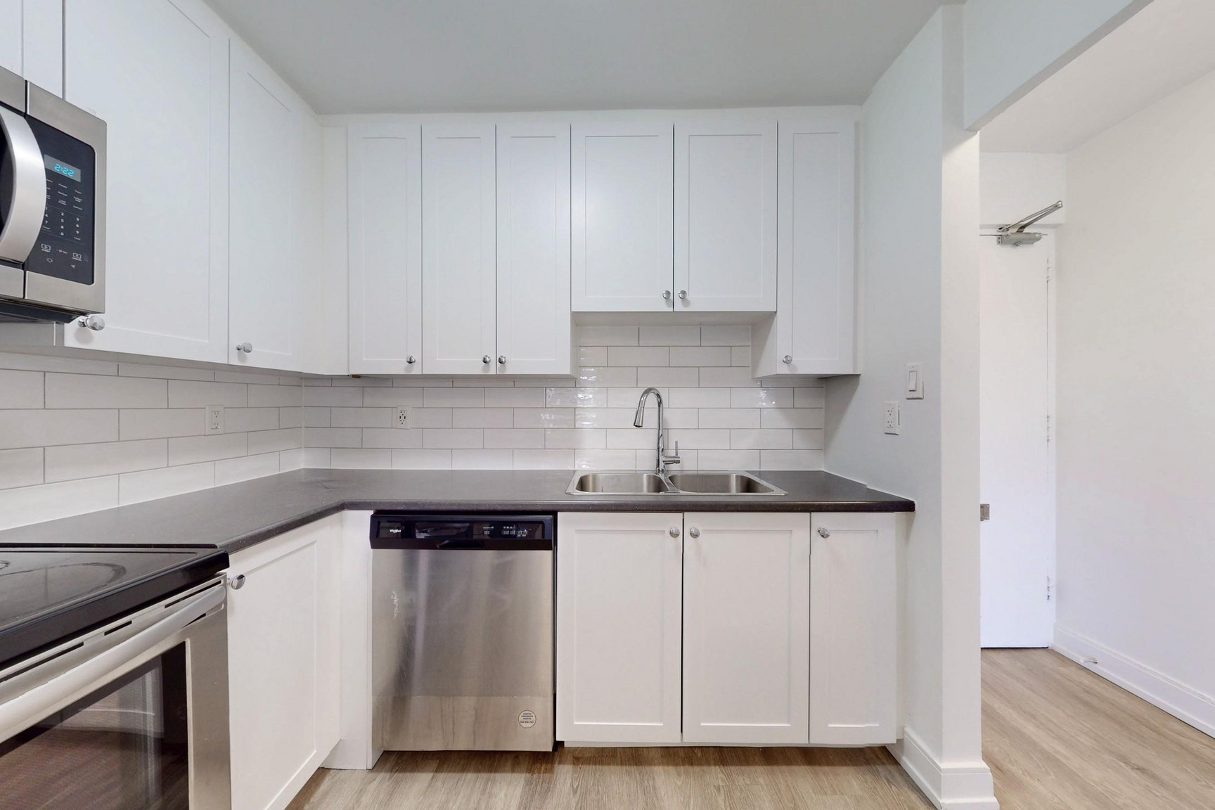 530 PROUDFOOT LANE - Photo 4