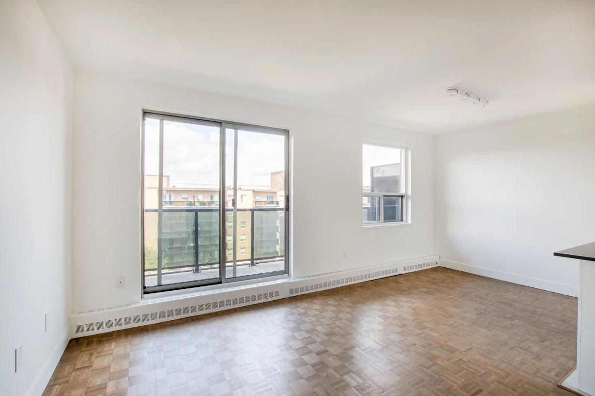 7411 & 7433 Yonge St. and 20 & 30 Clarke Ave - Photo 5