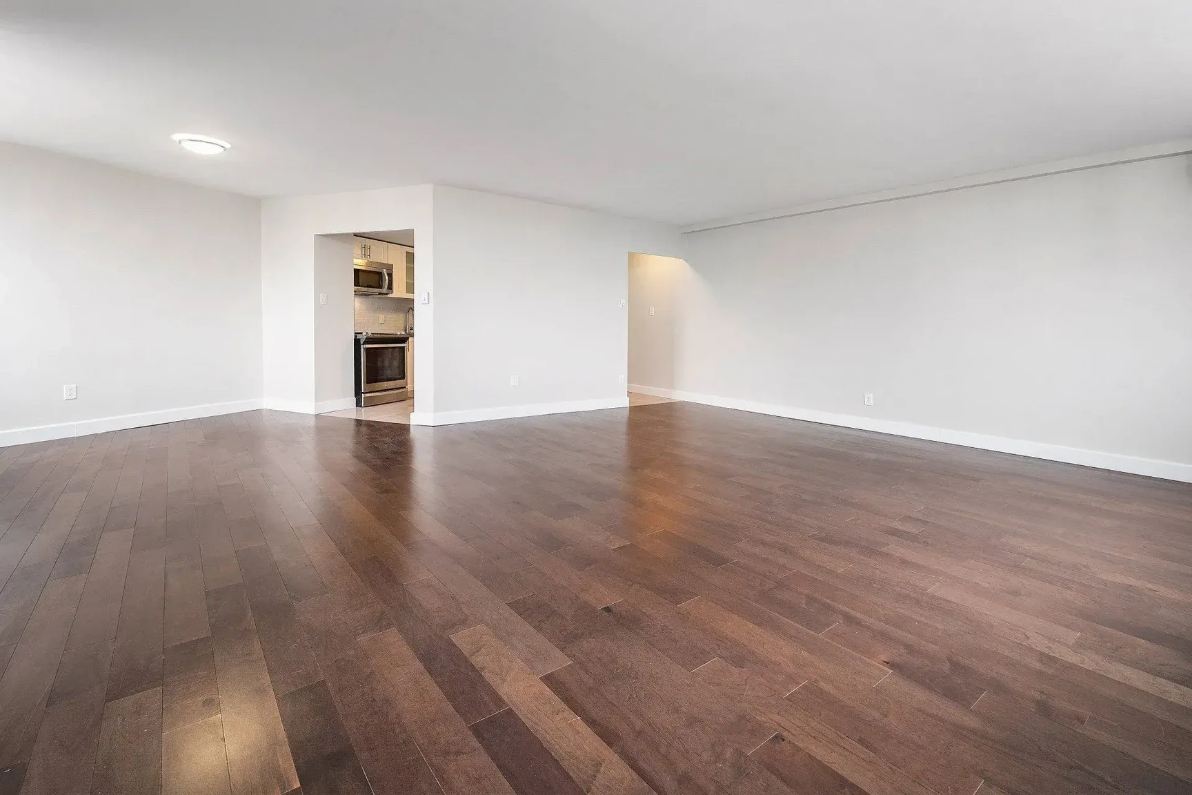 6151 Bathurst St - Photo 5