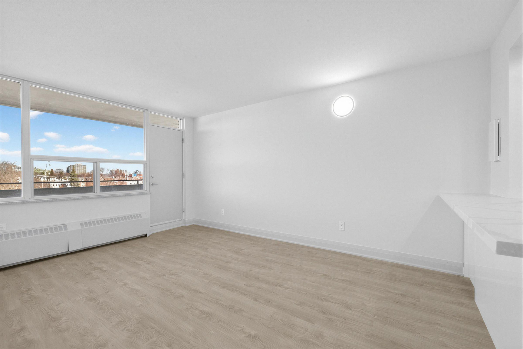 225 Davisville Avenue - Photo 28