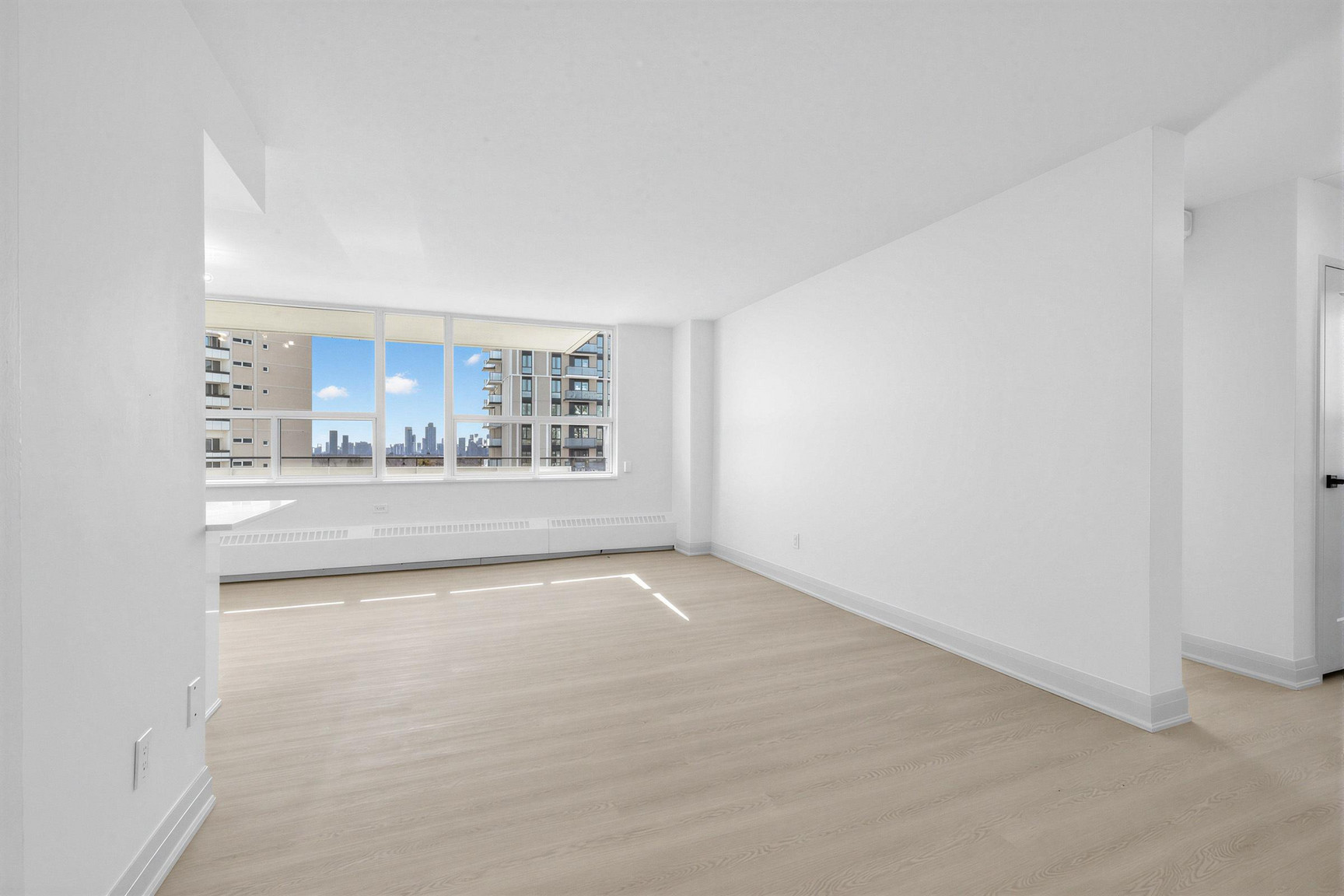 225 Davisville Avenue - Photo 38