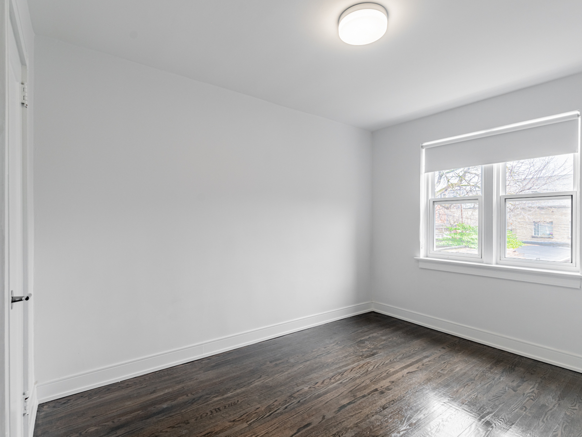 310-312 LONSDALE RD - Photo 8