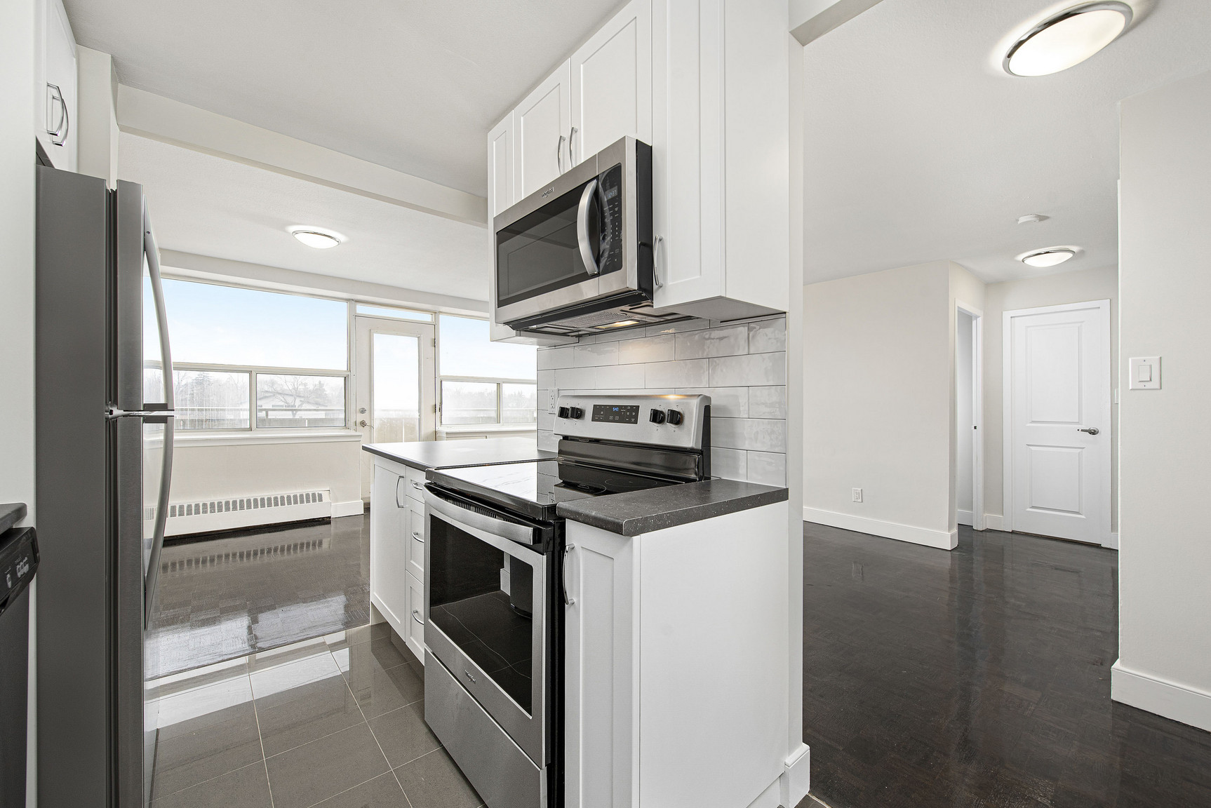 70 Rexdale Blvd - Photo 2