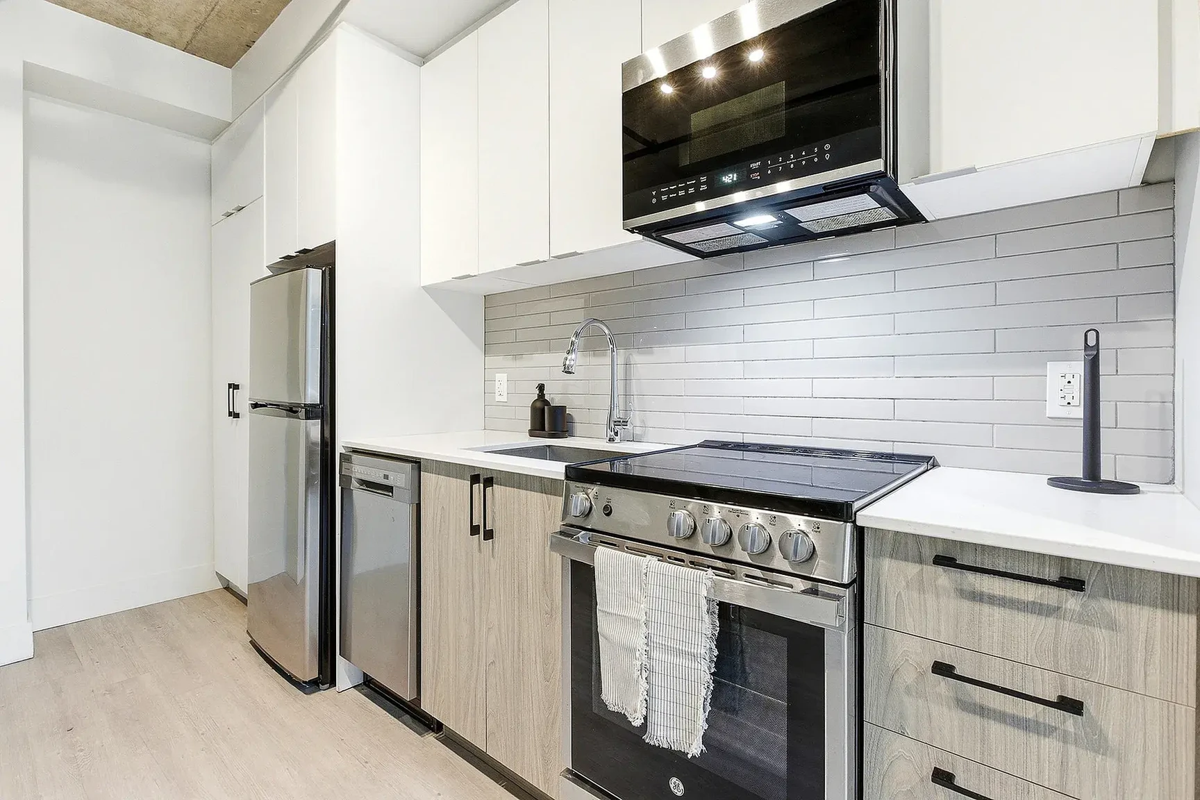 Hillside Apartments - Photo 4