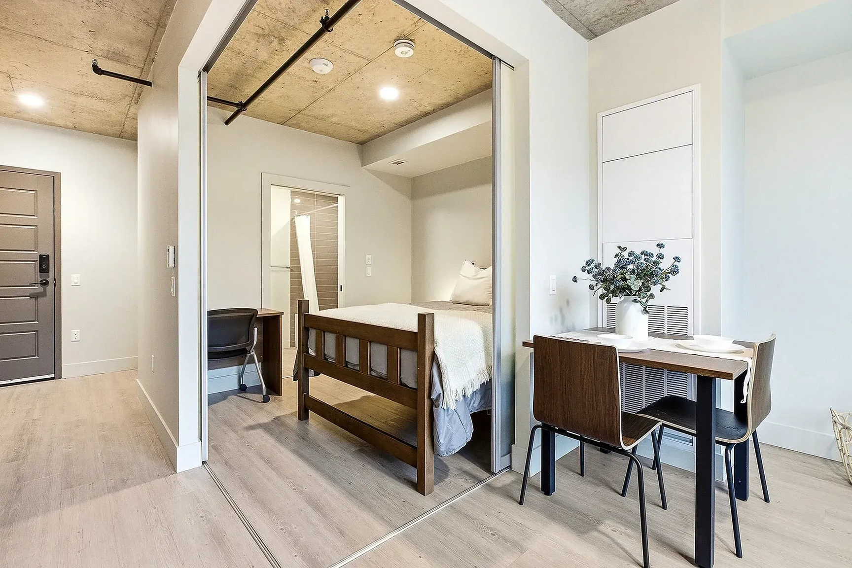 Hillside Apartments - Photo 8