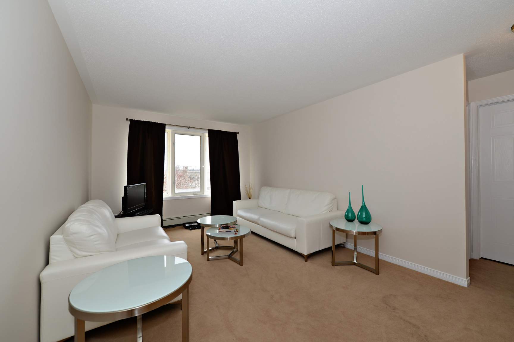 1660 Russell Rd - Photo 8