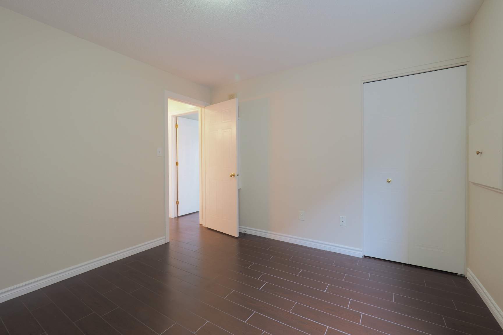 1678 Russell Rd - Photo 12