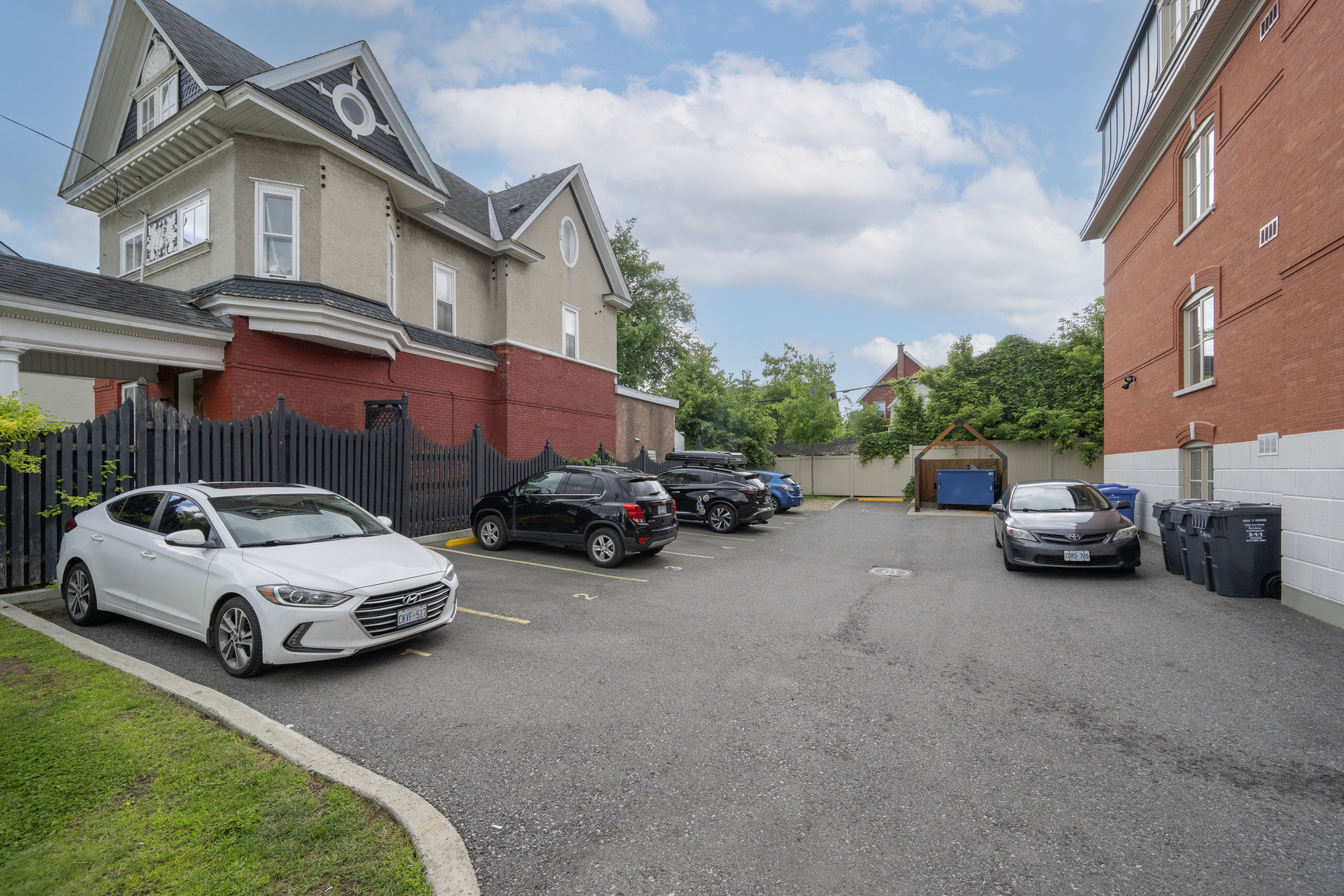 162 Cambridge St North - Photo 5