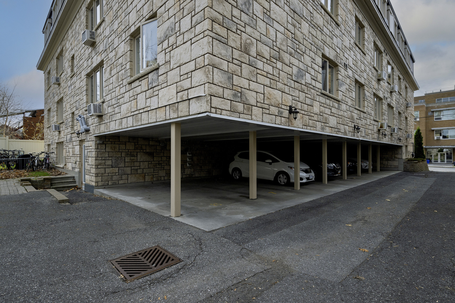 307 Lebreton St South - Photo 27
