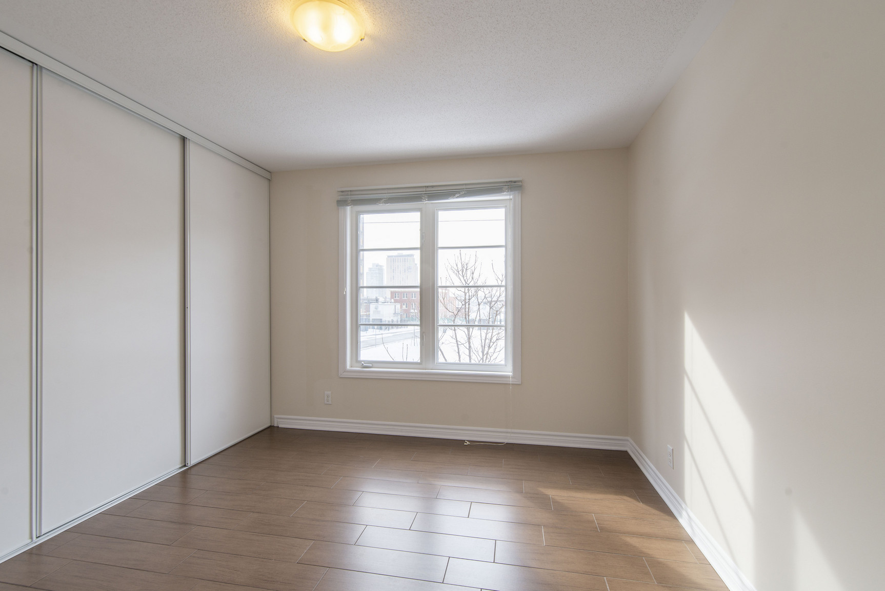 307 Lebreton St South - Photo 9