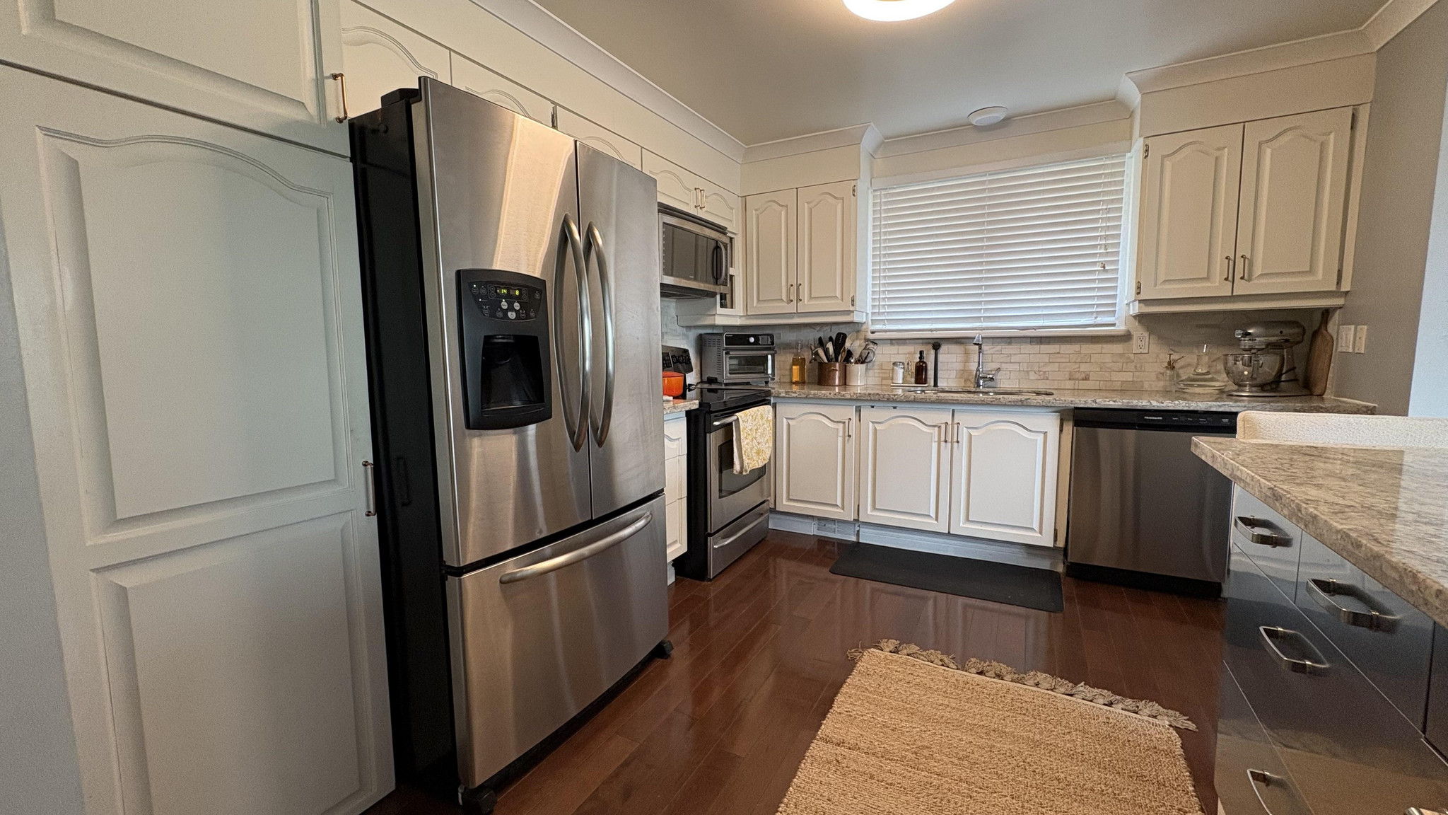 1674 Russell Rd - Photo 18