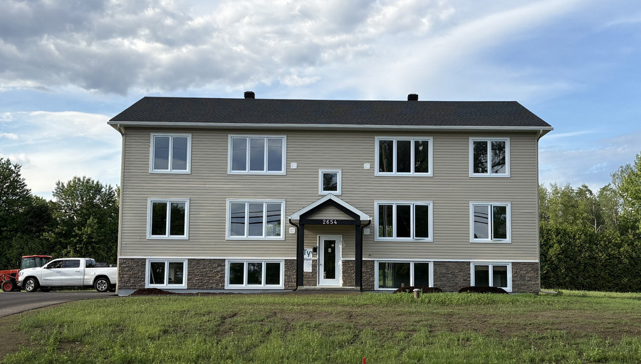2654 Old Montreal Rd