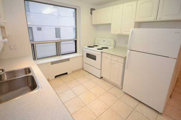 869 – 875 Avenue Road - Photo 26