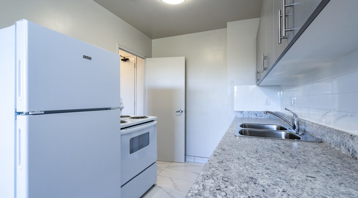 150 Culford Road - Photo 8